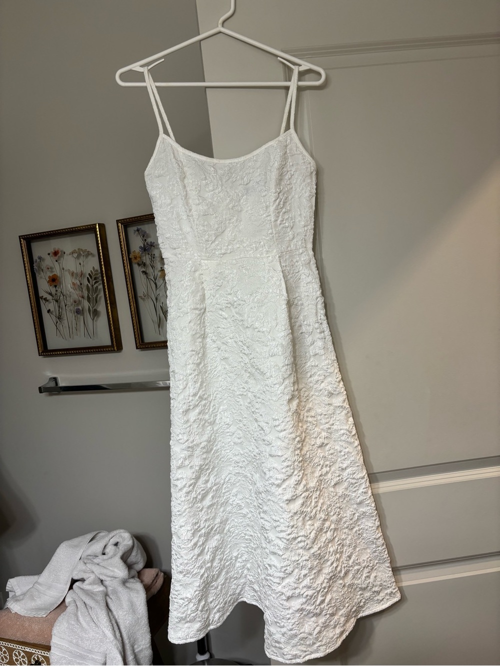 Floreya White Textured Spaghetti-Strap Midi Dress.